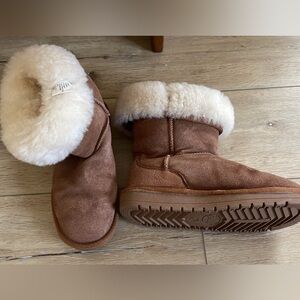 Cloud Nine Sheepskin/wool boots